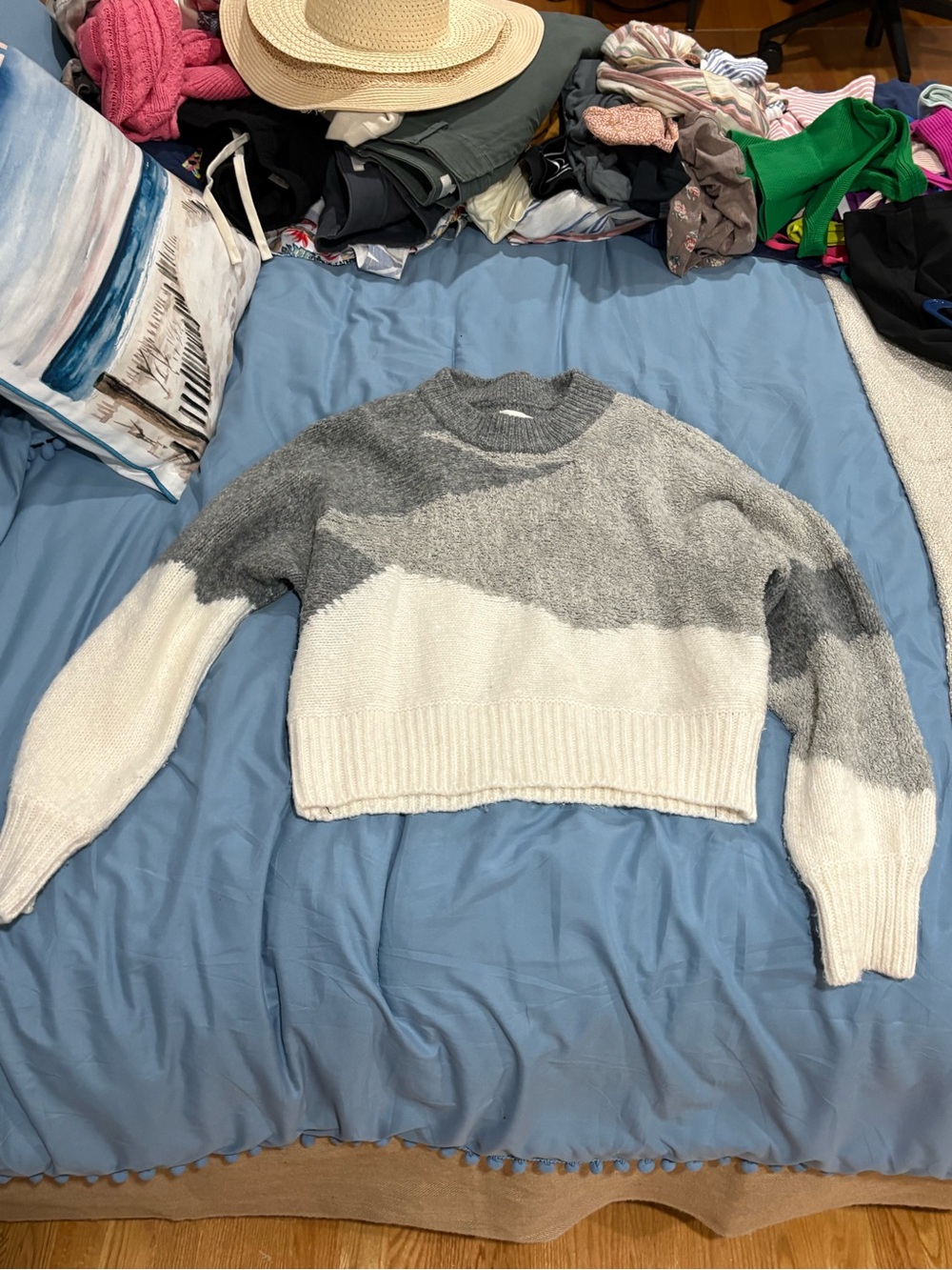 Abercrombie & Fitch Gray and White Colorblock Crewneck Sweater